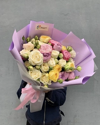 Монобукет из 15 кустовых роз