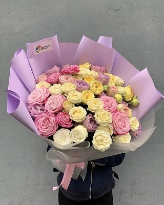 Монобукет из 25 кустовых роз