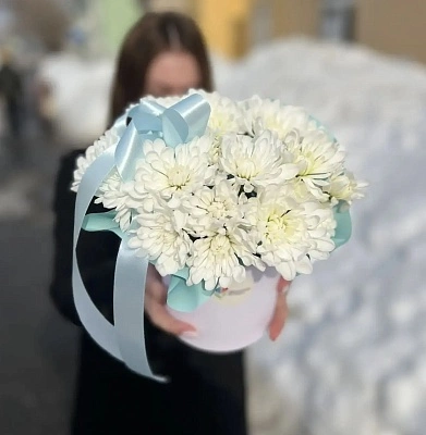 Композиция из кустовой хризантемы